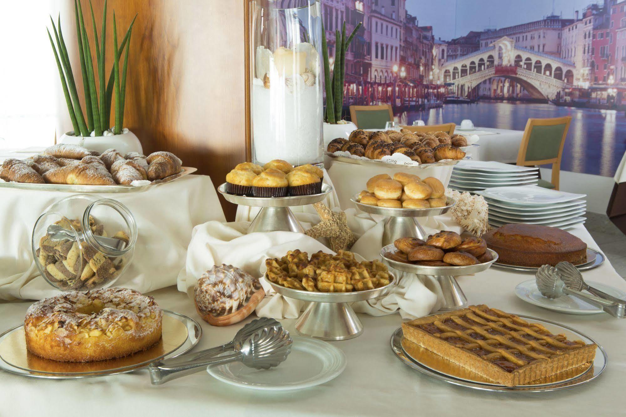 Victoria Frontemare Beach & Spa Hotel Jesolo Экстерьер фото